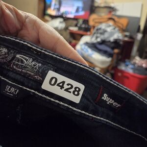 Silver Jeans Suki Ankle Crop Jeans - Dark Blue